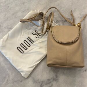 Hobo Fern Linen Crossbody Bag